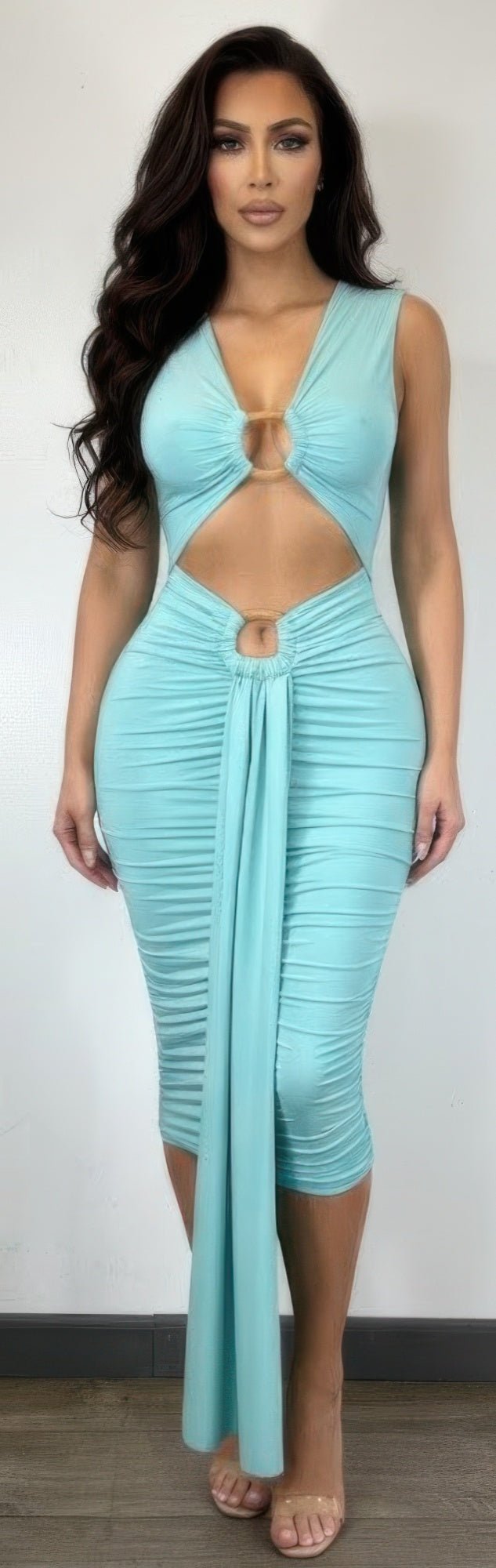 Body-con Midi Dress In A Vibrant - Clusimo