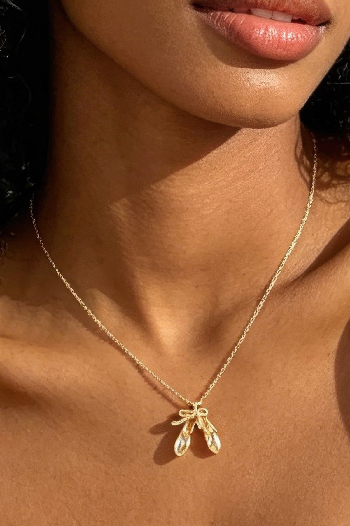 Classic Ballerina Shoes Necklace - Clusimo