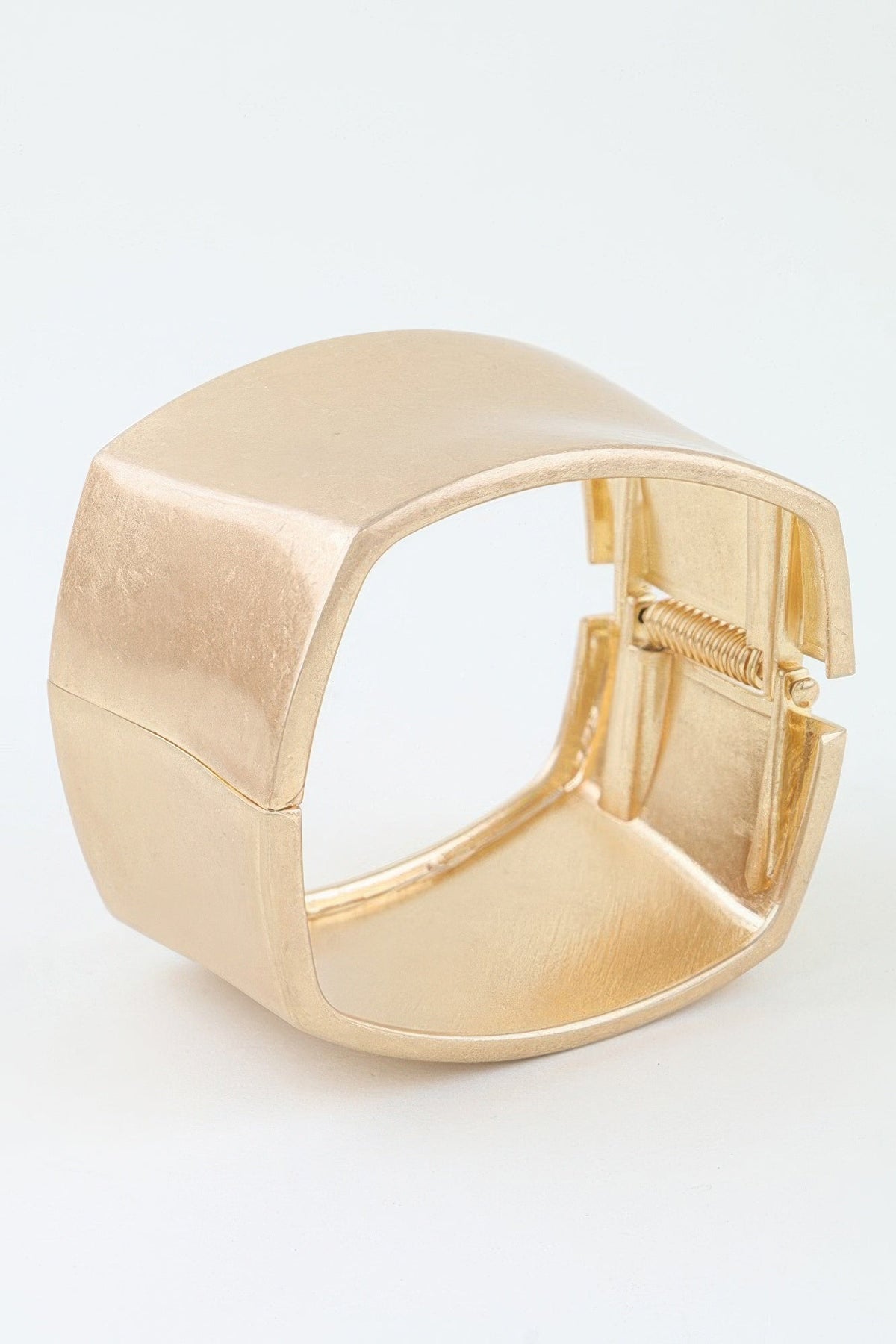 Hammered Matte Geometric Cuff Bracelet - Clusimo