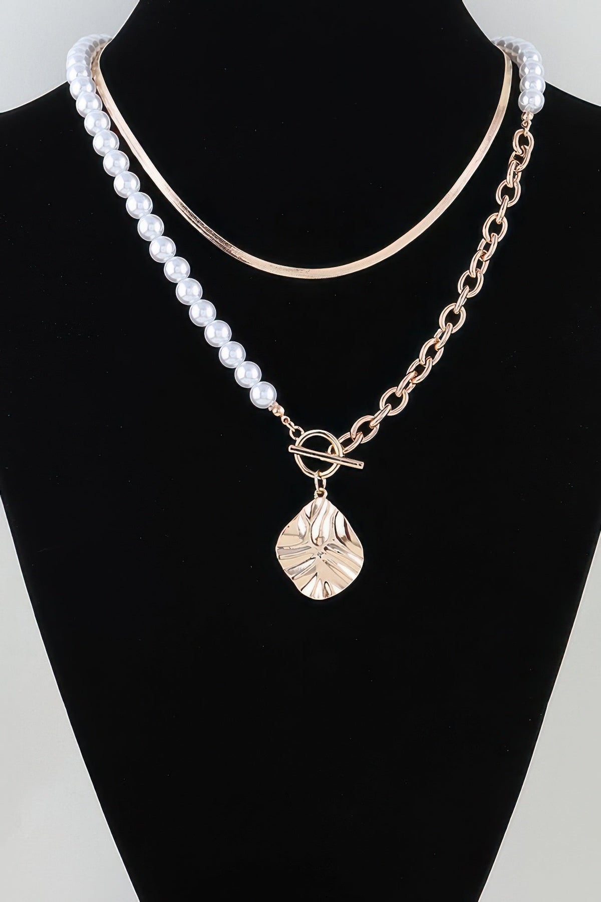 Hammered Toggle Beaded Chain Necklace - Clusimo