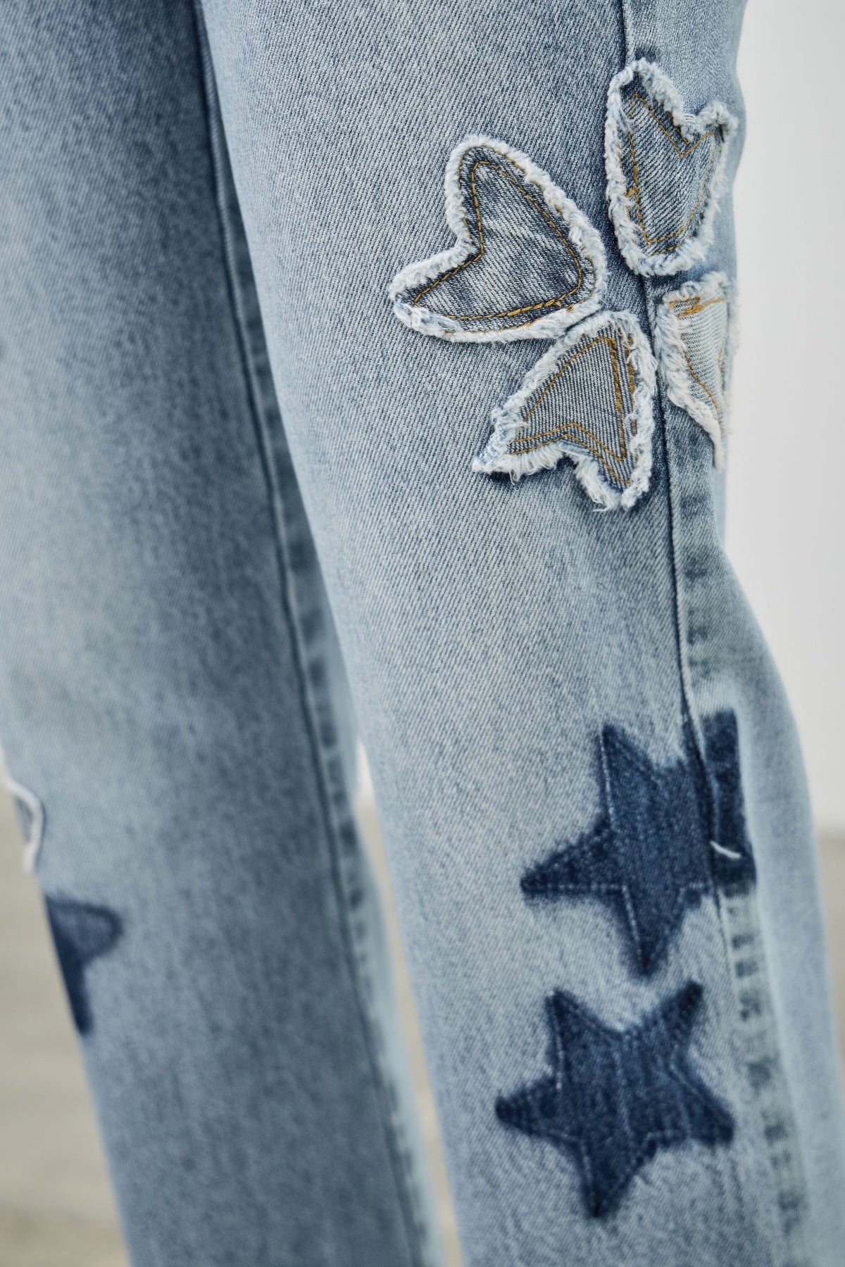 High Rise Star & Heart Patched Dad Jean W/stretch - Clusimo
