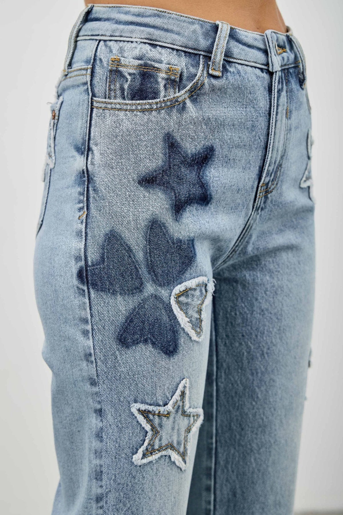 High Rise Star & Heart Patched Dad Jean W/stretch - Clusimo