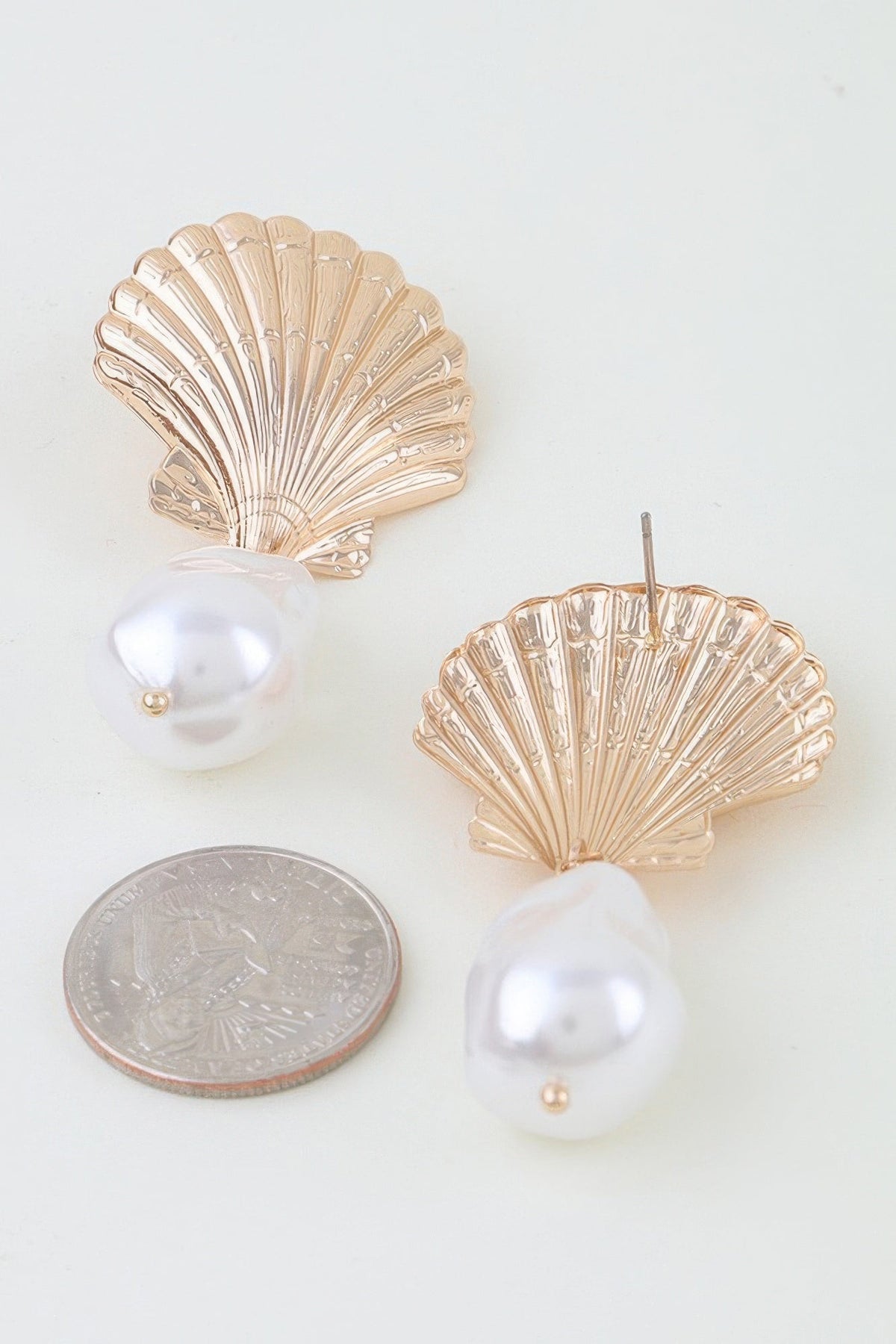 Multi Clam Pearl Drop Earrings - Clusimo