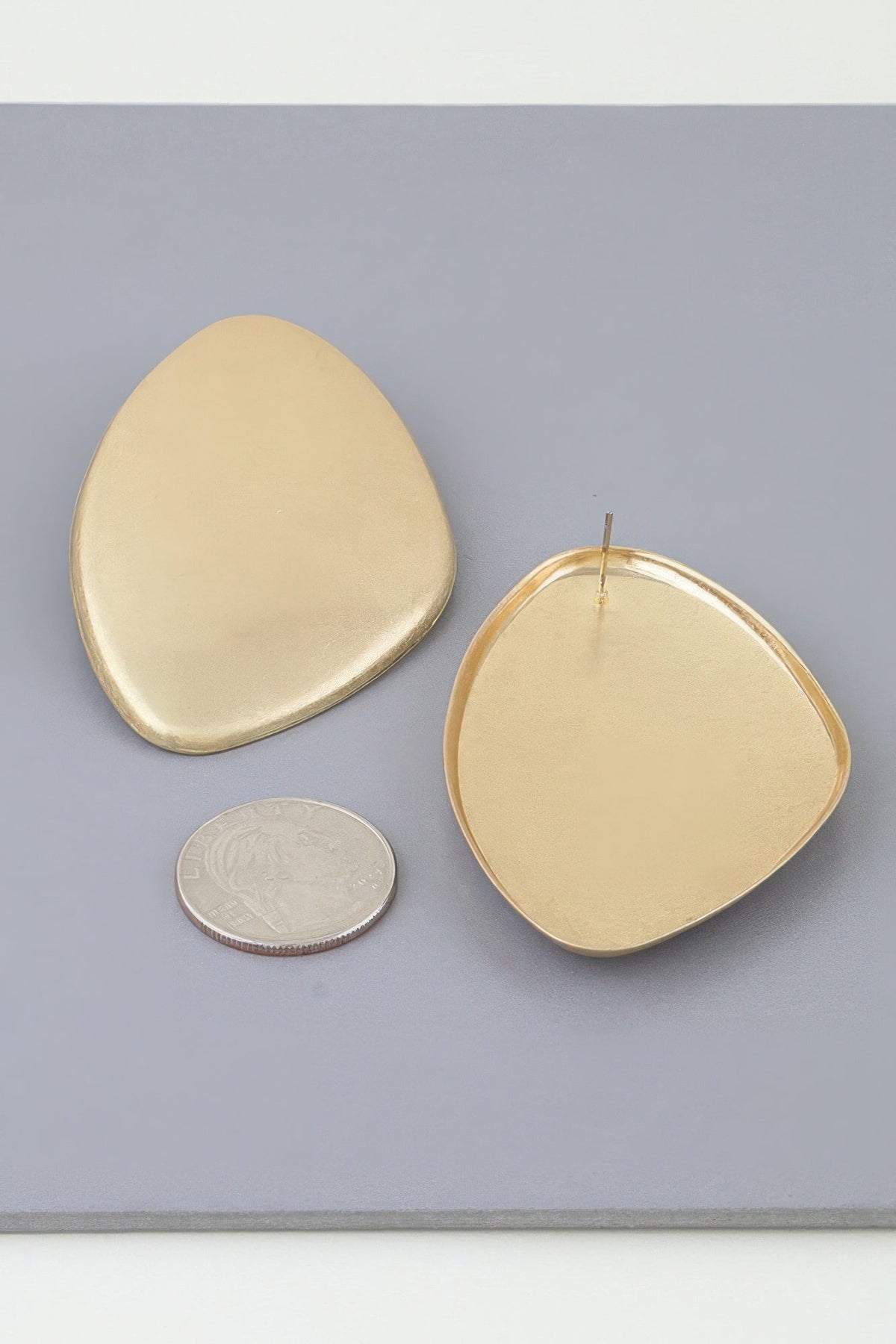 Polished Classic Plate Drop Earrings - Clusimo