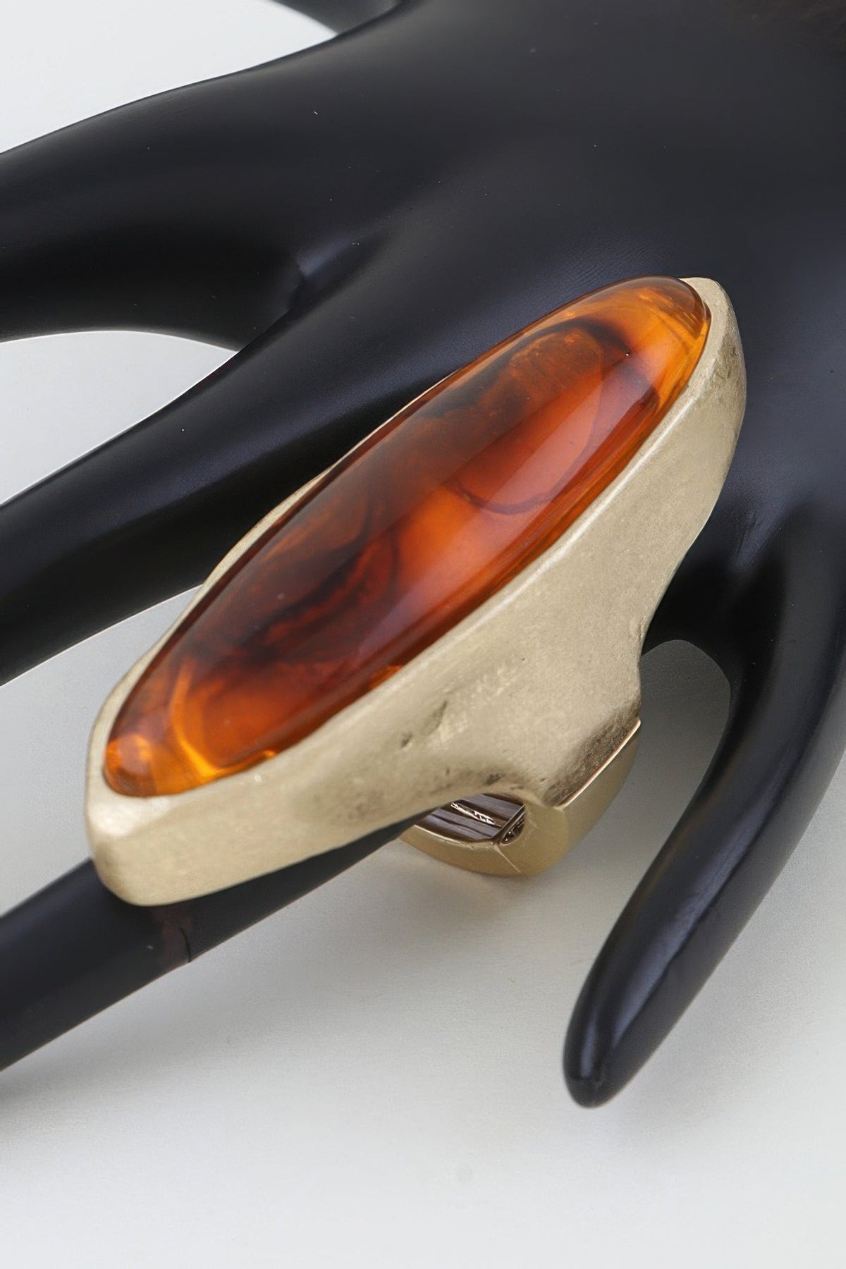 Polished Marble Oval Statement Ring - Clusimo