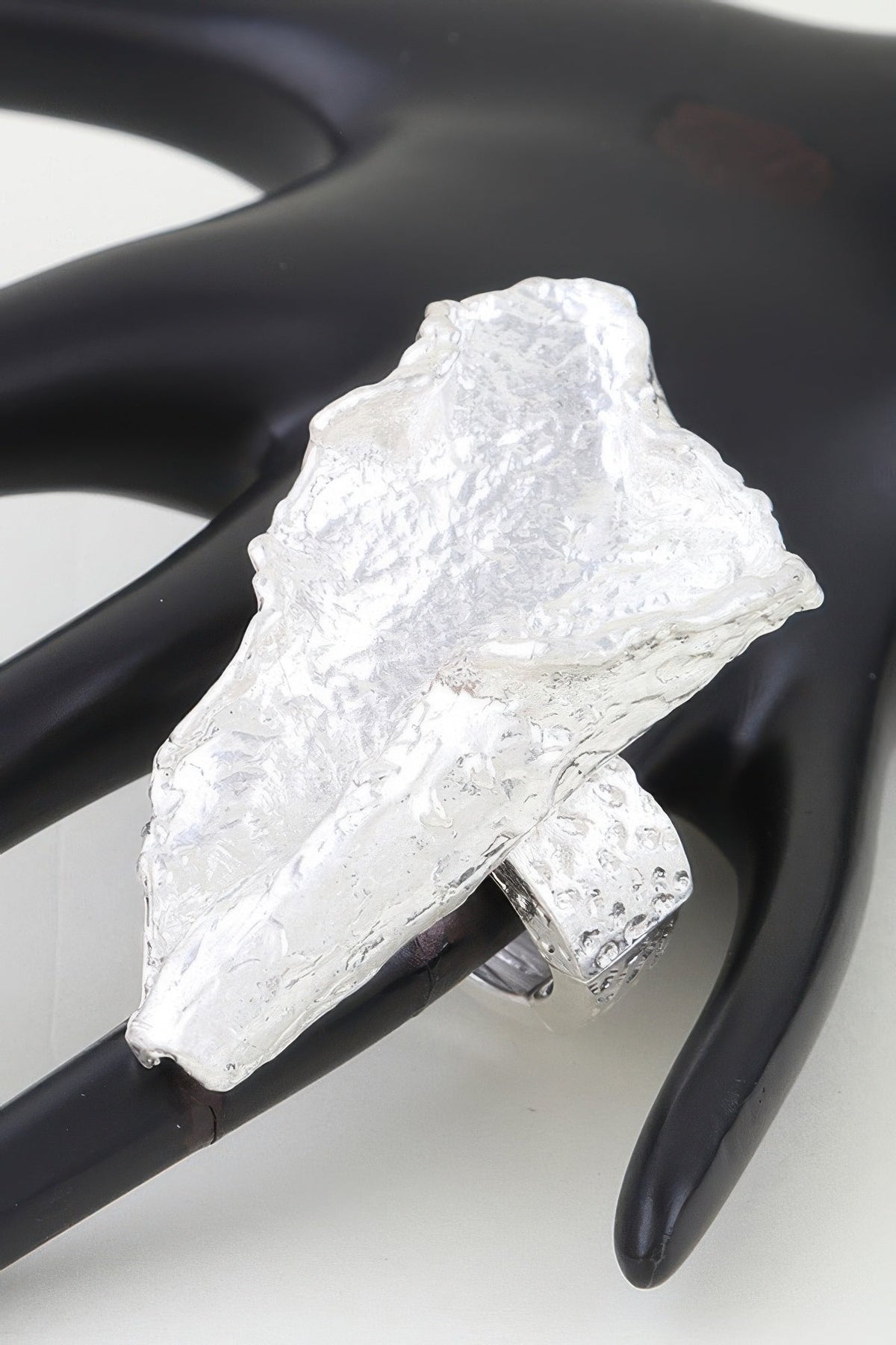 Polished Ripple Statement Ring - Clusimo