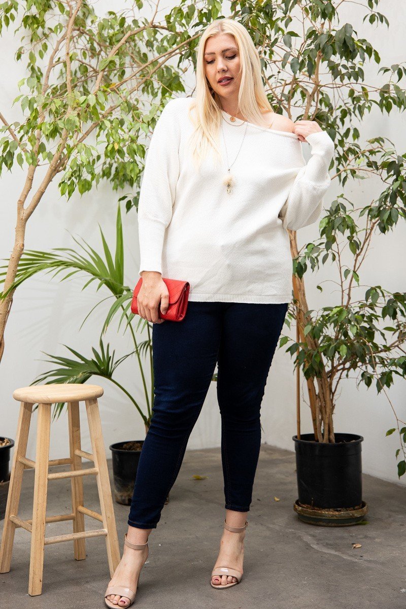 Round Neck Long Sleeve Solid Sweater - Clusimo