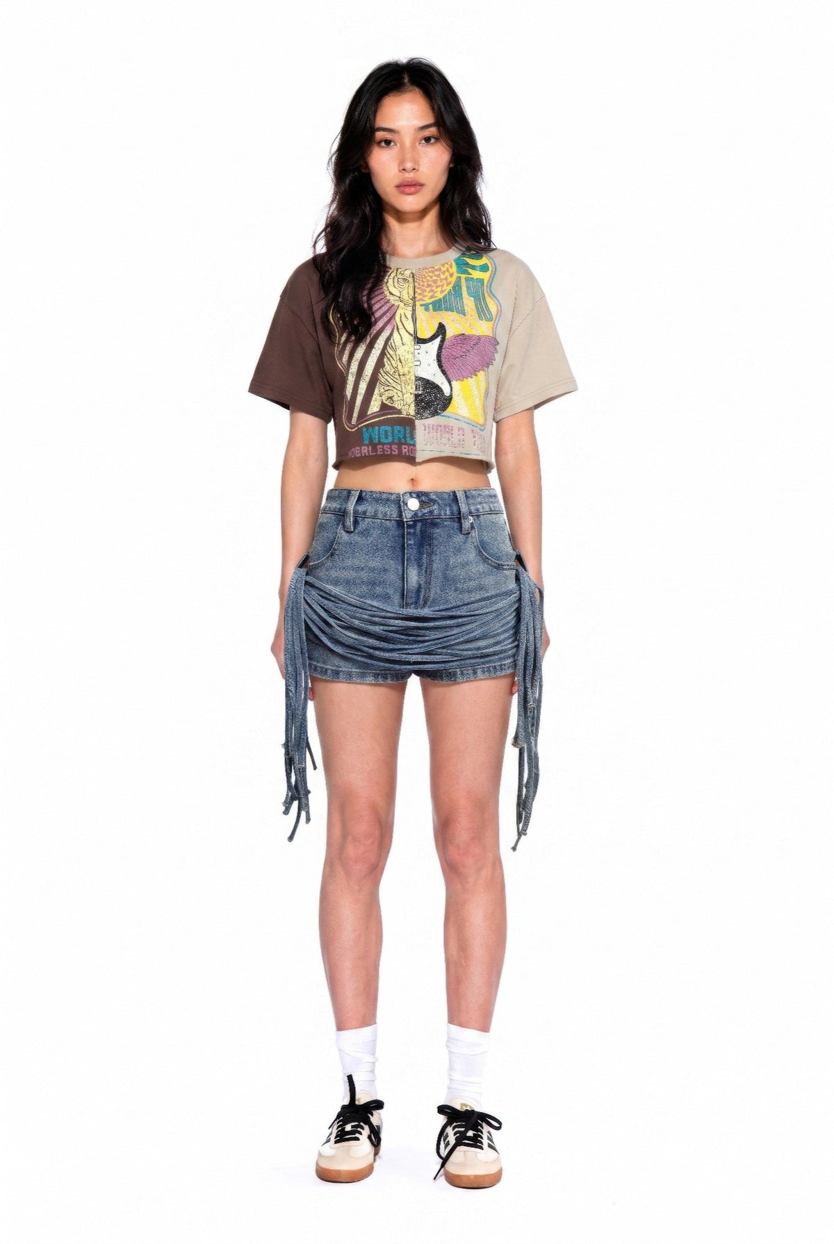 Split Graphic Crop Tee - Clusimo