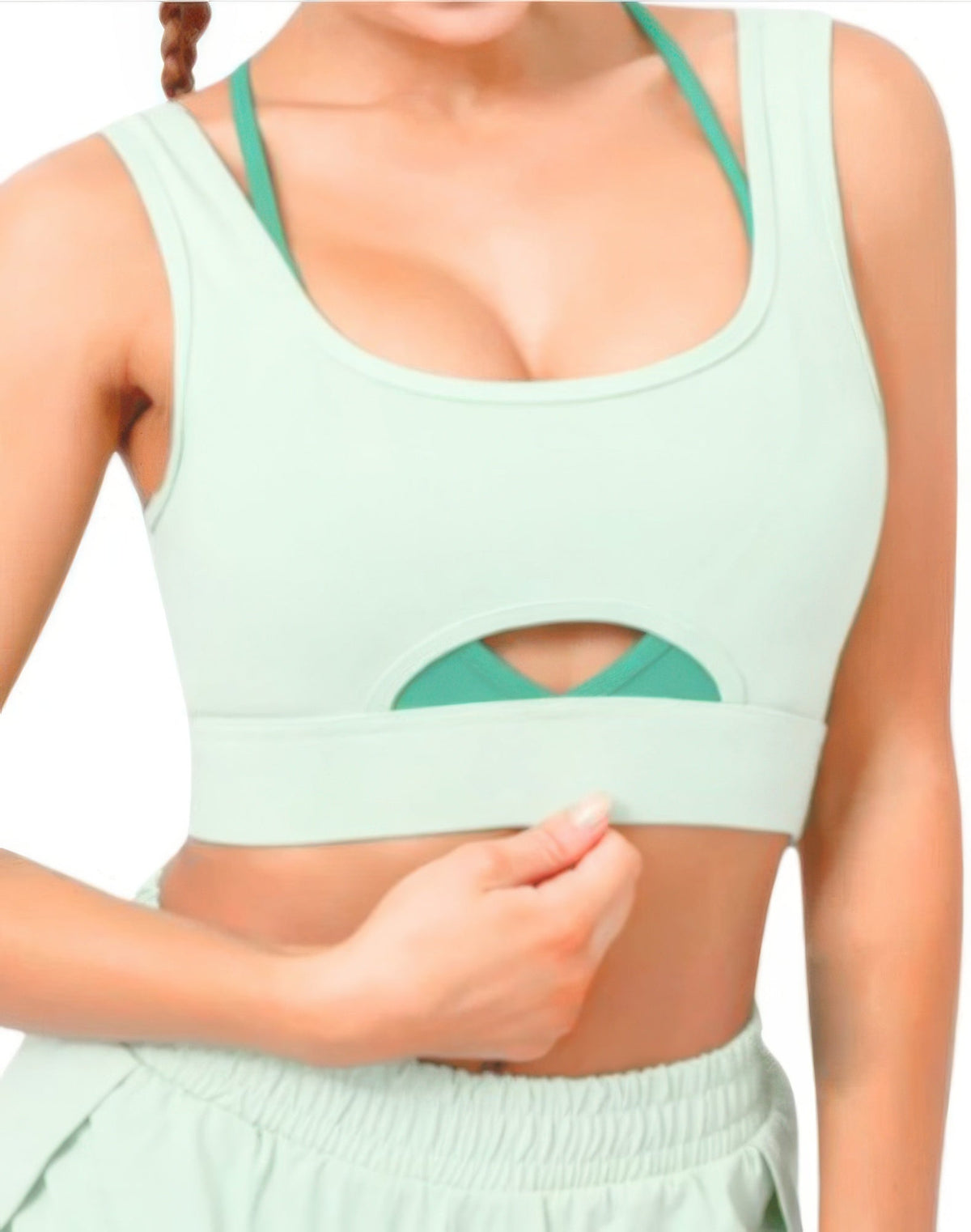 Sports Bra With Front Cut Out - Clusimo